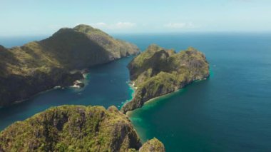 Tropik adaları olan deniz burnu El Nido, Palawan, Filipinler