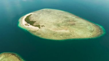 Denizyıldızı Adası, Puerto Princesa, Palawan. Honda Bay, Palawan'da Ada atlamalı Tur.