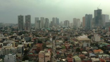 Manila.The Manila, Filipinler başkenti şehir Panorama. Sabahları modern metropol, en iyi manzara. Büyük bir şehirde gökdelenler ve iş merkezleri.