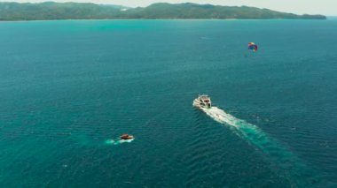 Boracay, Filipinler 'de Parasailing