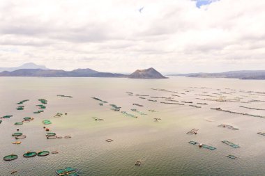 Göldeki Taal Volkanı. Tagaytay, Filipinler.