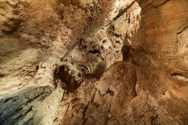 İonel'in (john's) mağarası Romanya Arieseni Karpatdağları