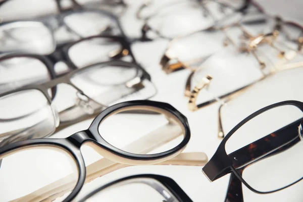 Gafas Sol Modernas Moda Aisladas Sobre Fondo Blanco Glasse — Foto de Stock