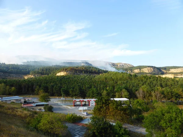 Feu Dans Les Bois Sur Ring Mount Ville Kislovodsk Russie — Photo