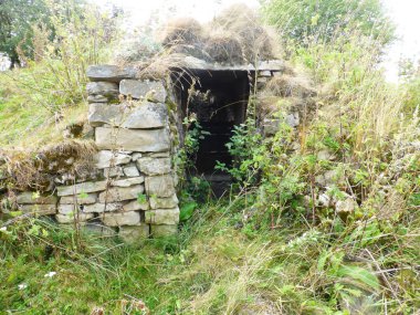 Köyde eski taş mahzen