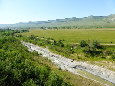 Rusya 'nın güneyindeki Podkumok nehri.