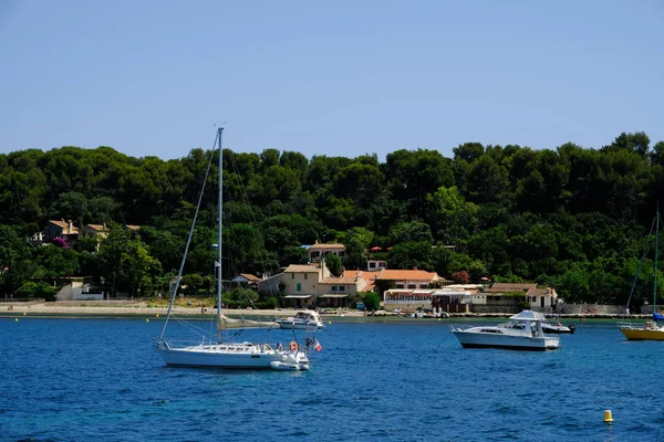 Denizin Tüm Fransız Sahil Boyunca Cannes Saint Raphael Arasında Çalışan — Stok fotoğraf