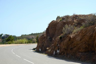 Denizin tüm Fransız sahil boyunca cannes ve saint-raphael arasında çalışan bir feribot gemide görüldü corniche de l'esterel