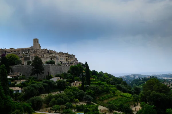 Ortaçağ şehri saint paul de vence Fransa: sanatçılar ve yazarlar diyarı