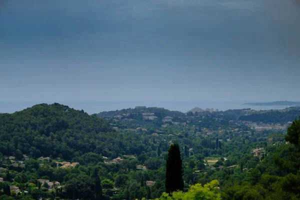 Ortaçağ şehri saint paul de vence Fransa: sanatçılar ve yazarlar diyarı