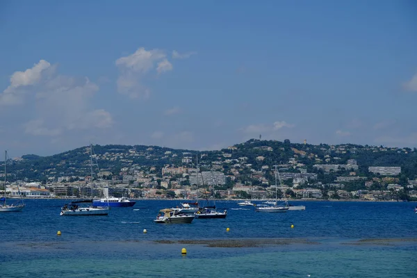 Le isole di lerins al largo della costa delle canne — Foto Stock