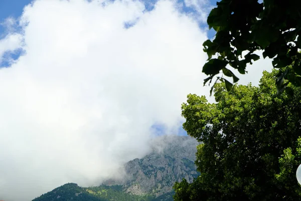 Hintergründe der piemontesischen Berge — Stockfoto