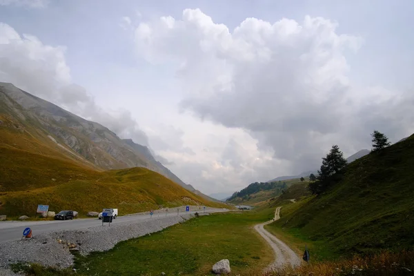 イタリアの山々の背景 — ストック写真