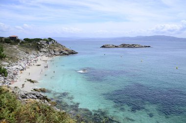 Mavi deniz ile CIES Adaları