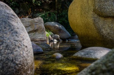 Gölü Kristal su ile