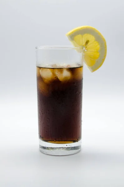 Kall Cola Med Och Citron — Stockfoto