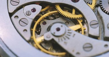 Eski saat mekanizması