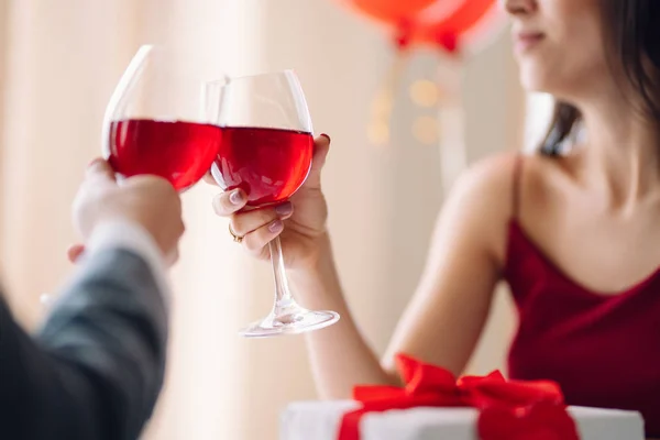 Aftelkalender Voor Valentijnsdag Concept Gelukkige Paar Verliefd Een Jonge Verliefde — Stockfoto