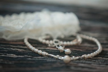 düğün günü ve aksesuarları