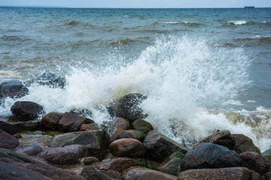 fırtınada mavi Baltık denizi