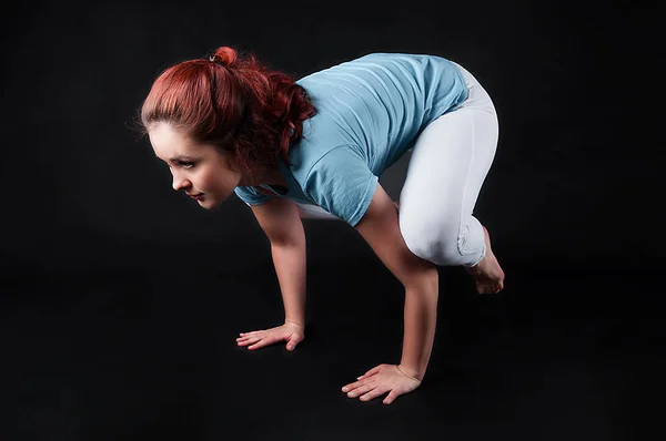 Yoga Woman Posing Studio — Stock Photo, Image