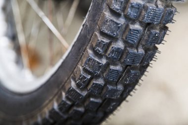 Motosiklet tekerlek ön veya arka lastik odaklı
