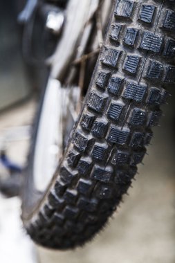 Motosiklet tekerlek ön veya arka lastik odaklı