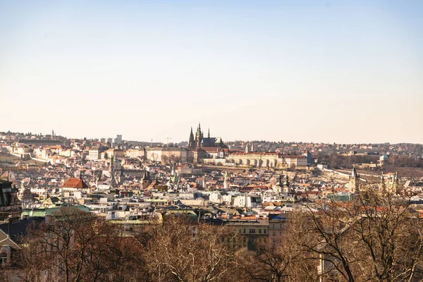 Живописный вид исторического центра Праги — стоковое фото