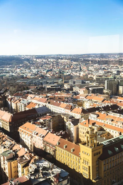 Panorama cityscape de casas residenciais em Praga — Fotografia de Stock
