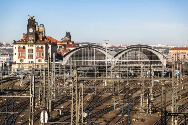 Praha hlavni nadrazi estação ferroviária a partir da vista superior — Fotografia de Stock
