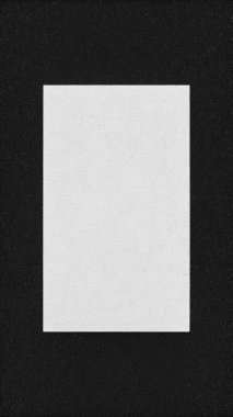 Basit, temiz bir tahıl dokusu, yüksek kontrastlı siyah-beyaz gürültü, merkezde sınırlandırılmış boş bir alan. Minimalist posterler, modern markalaşma, soyut planlar, grafik tasarım projeleri, editör kapakları ve kazı için mükemmel.