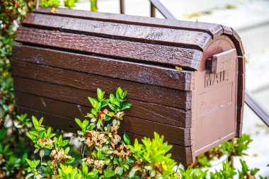 sokakta posta kutuları