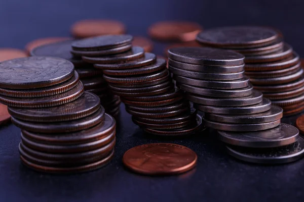 Pilha de moeda de ouro, moeda de prata, moeda de cobre, quartos, níquel — Fotografia de Stock