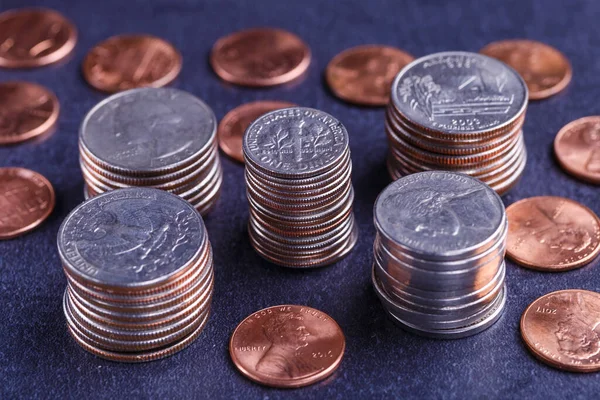 Americké Mince Dolary Černém Stole — Stock fotografie