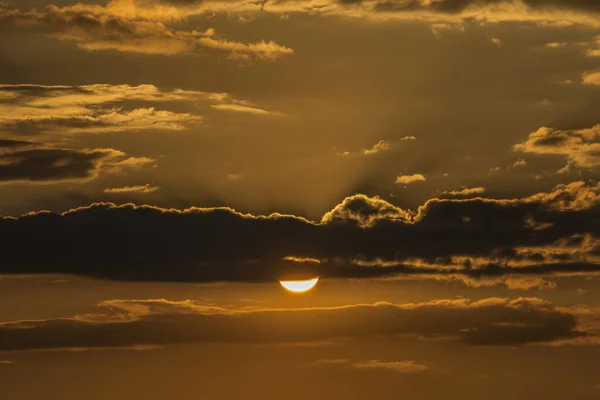 Χρώμα Ηλιοβασίλεμα Κοντά Στο Χωριό Roprachtice Στην Άνοιξη Του Sunny — Φωτογραφία Αρχείου
