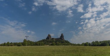 Trosky kalede yaz sıcak renk ne kadar güzel gün