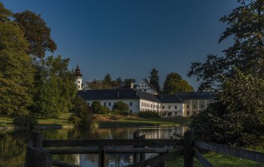 Kale Velke Losiny yaz güneşli güzel sabah
