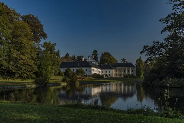 Château Velke Losiny Été Beau Matin Ensoleillé — Photo