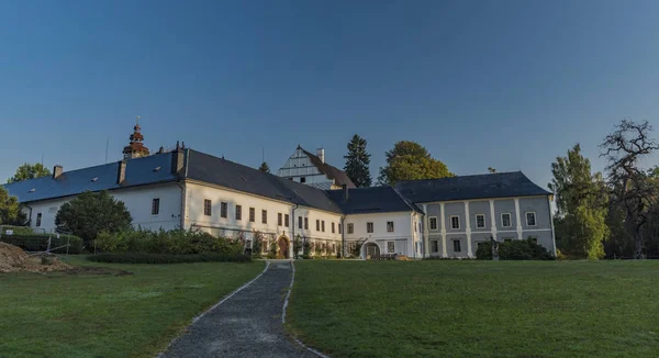 Château Velke Losiny Été Beau Matin Ensoleillé — Photo