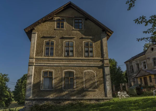 Yaz Çok Sıcak Güneşli Sabah Snezne Köyde Eski — Stok fotoğraf