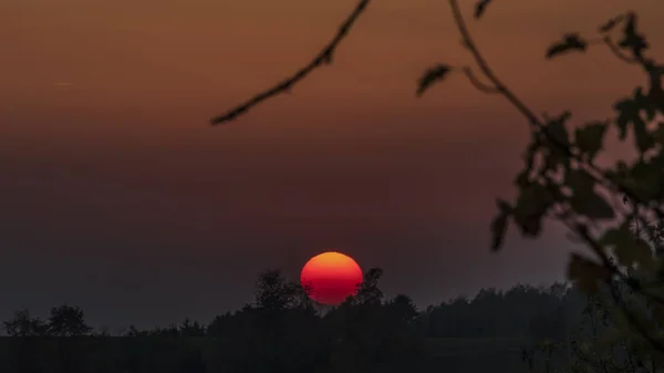 Cor Pôr Sol Alaranjado Vermelho Escuro Parque Nacional Krkonose Noite — Fotografia de Stock