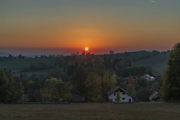 Színe Sötét Piros Narancssárga Naplemente Krkonoše Nemzeti Park Őszi Este — Stock Fotó