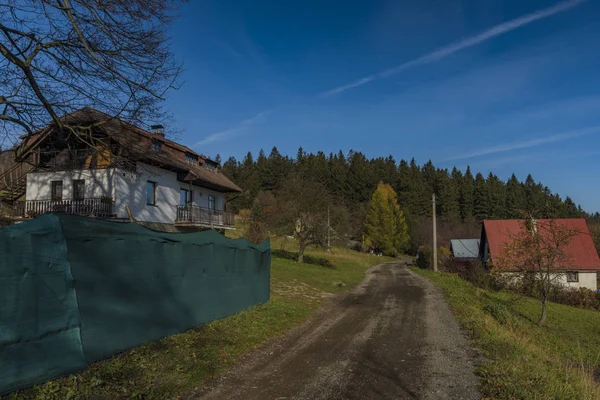 Starý Malý Domek Podzimní Horách Nedaleko Vesnice Zitkova — Stock fotografie