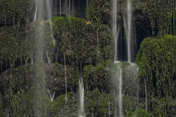 Kaskade Mit Wasserfällen Auf Dem Prucelsky Bach Ceske Stredohori Berge — Stockfoto