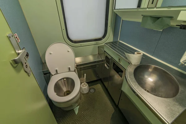 Lavabo All Interno Del Treno Notturno Praga Alla Slovacchia Con — Foto Stock