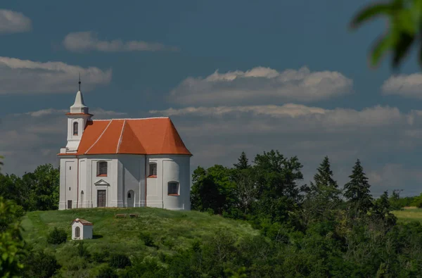 Kapelle Des Heiligen Antonin Über Dolni Kounice Dorf Südmähren Sommer — Stockfoto