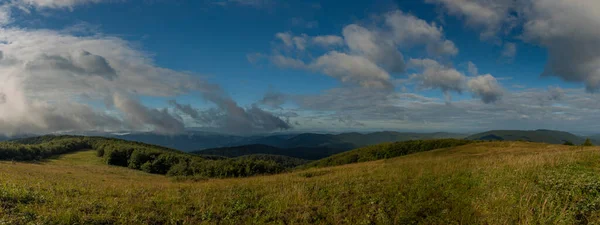 Vue Panoramique Depuis Colline Duze Jaslo Été Matin Nuageux — Photo