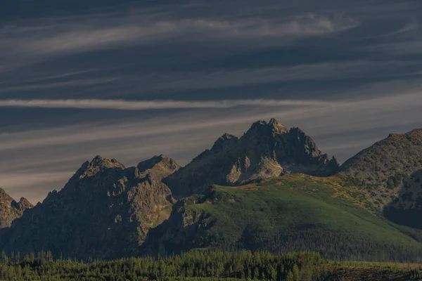 Rock Kullar Vysoke Tatry Berg Slovakien Sommaren Solig Blå Himmel — Stockfoto