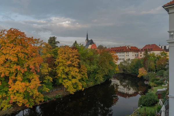 Cesky Krumlov Cidade Velha Com Rio Vltava Pontes Cor Outono — Fotografia de Stock