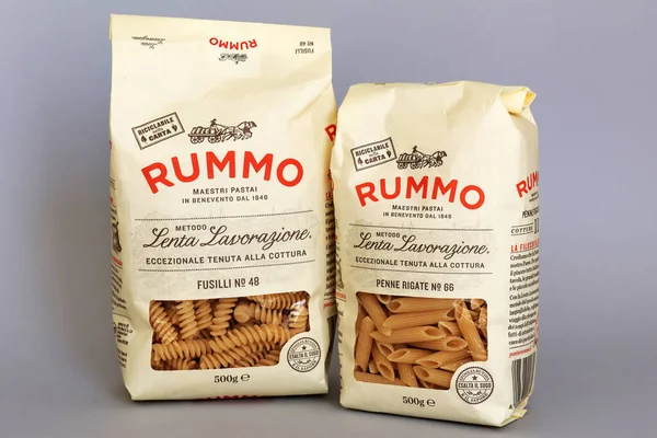 Roma, İtalya - 6 Eylül 2025: Rummo Pasta, Benevento 'da (İtalya) 1846' dan beri usta makarna üreticileri